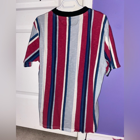 guess t shirt - Picture 3 of 3